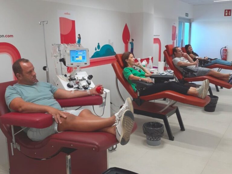‘Universo Solidario’, el espacio de Canarias Radio donde la solidaridad tiene voz propia