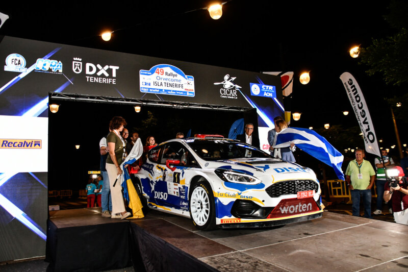 Ceremonia de salidad de la 49 edición del Rallye Orvecame Isla de Tenerife. Imagen cedida por la organización