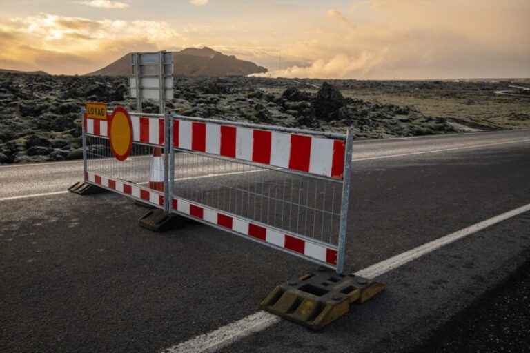 Islandia sigue pendiente de una inminente erupción. Hablamos con canarios que están allí