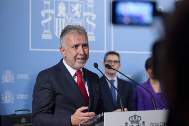 Torres dice que el Gobierno “ha respondido” a las reivindicaciones de Canarias