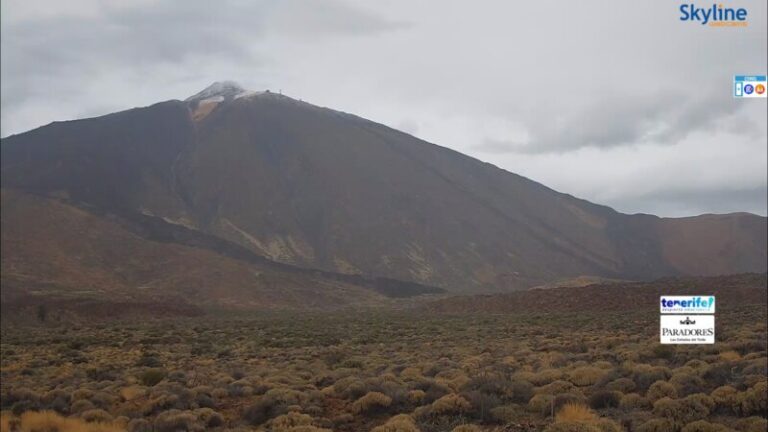 El granizo sorprende en el Teide