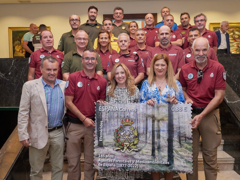 Presentación del sello conmemorativo del 145 aniversario del Cuerpo de Agentes Forestales. Imagen Cabildo de Tenerife