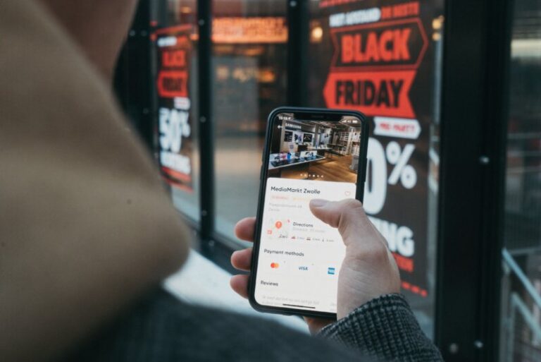Los canarios adelantan sus compras navideñas para aprovechar el ‘Black Friday’ y el ‘Cyber Monday’
