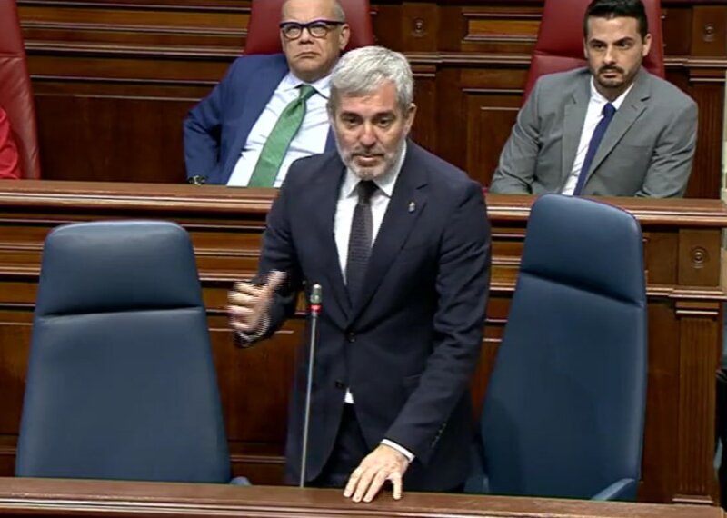 Clavijo dice que no está en contra de condonar deuda a Cataluña, pero pide igualdad