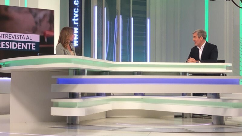 Entrevista | Clavijo defiende el apoyo al PSOE en Madrid mientras gobierna con el PP en Canarias