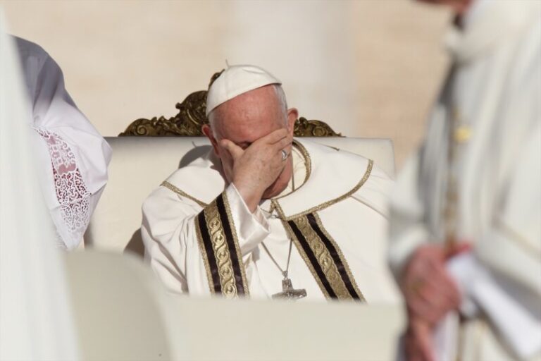 El papa Francisco convoca a los obispos españoles