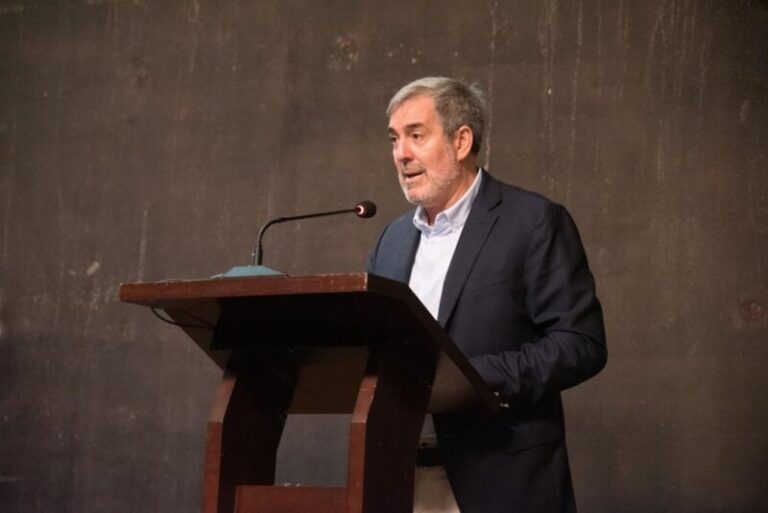 Clavijo reivindica la valía del Estatuto de Autonomía de Canarias