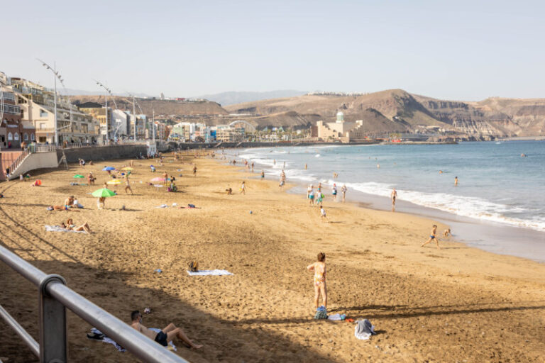El veranillo de San Martín trae de vuelta el calor a Canarias
