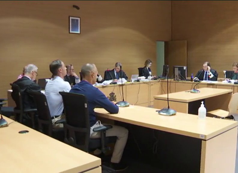 Visto para sentencia el juicio contra dos policías por agresiones e insultos racistas