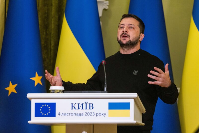 04 November 2023, Ukraine, Kiev: Ukrainian President Volodymyr Zelensky speaks at a joint press conference with Ursula von der Leyen (Not Pictured), President of the European Commission, after their meeting. Photo: Philipp von Ditfurth/dpa-ENR-Pool/dpa04/11/2023 ONLY FOR USE IN SPAIN