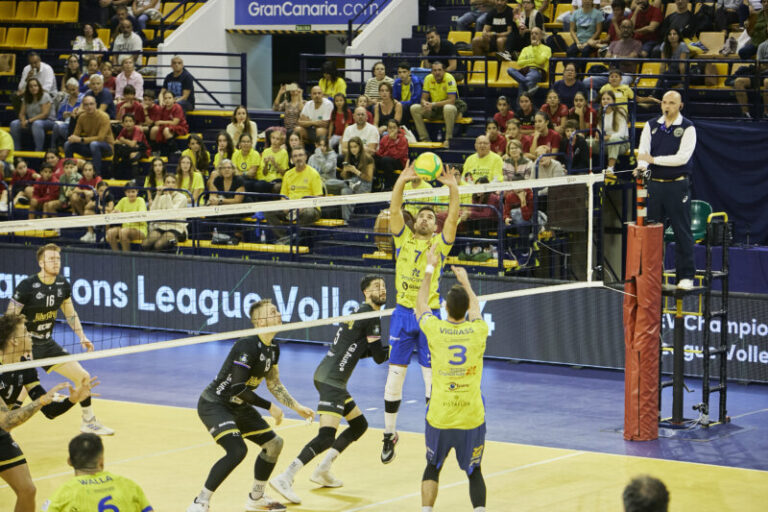 3 – 1 | El CV Guaguas se mantiene con opciones en la Champions League