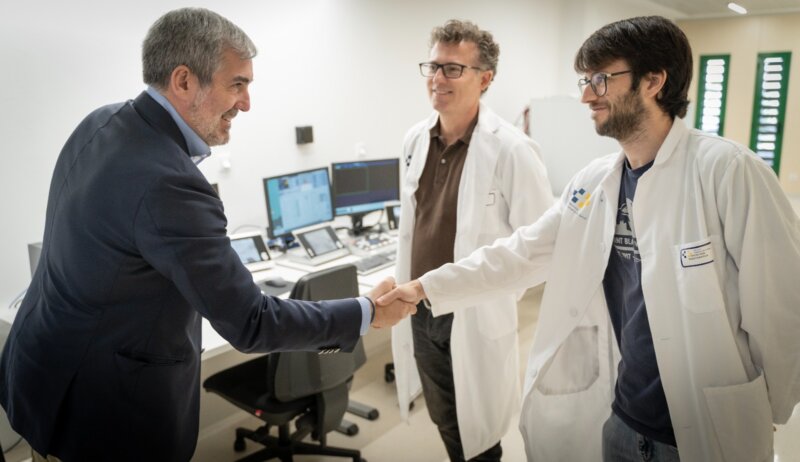 Clavijo en Hospital Molina Orosa