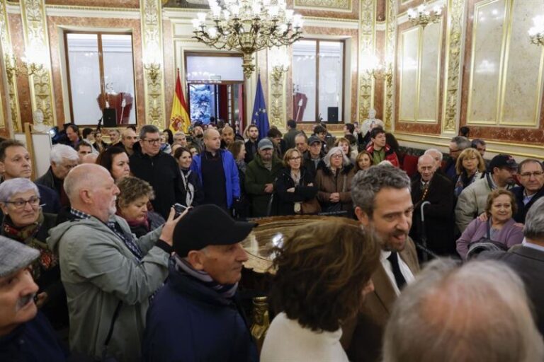 Armengol abre las puertas del Congreso para los ciudadanos