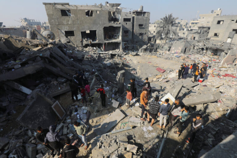 Más de treinta muertos por los ataques israelíes en Gaza