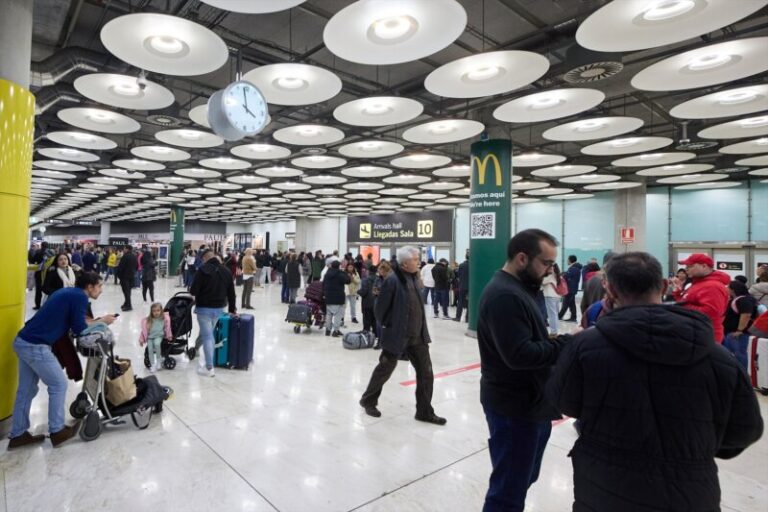 El Aeropuerto de Gran Canaria será el tercero del país con 1.866 vuelos hasta Año Nuevo