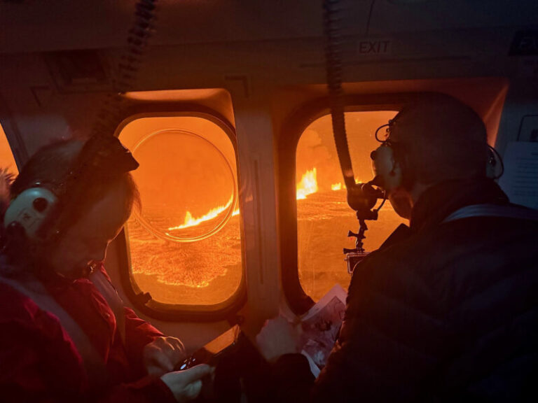 El flujo de lava cesa en Islandia, aunque las autoridades ven “prematuro” declarar el fin de la erupción