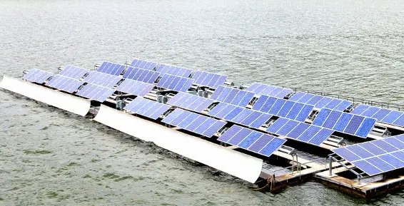 Paneles solares flotantes