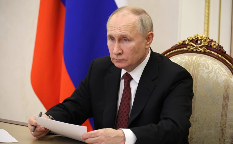 El Kremlin rechaza la tregua propuesta por Ucrania por las "inadmisibles" amenazas de sanciones