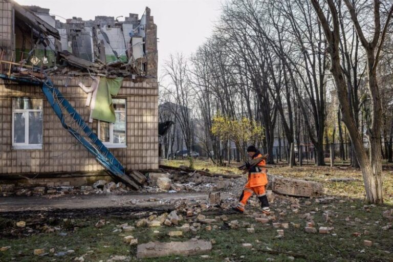 Rusia lleva a cabo un nuevo ataque nocturno sobre Kiev