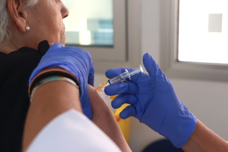 Aumenta levemente la incidencia de Covid y Sanidad recomienda medidas de protección