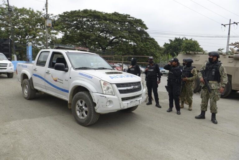 Una nueva fuga en la principal prisión de Guayaquil agrava la crisis de seguridad en Ecuador