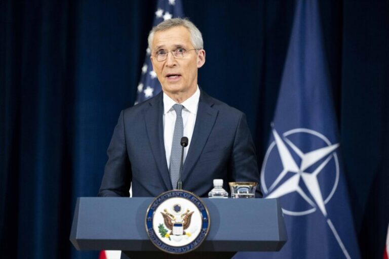La OTAN asegura que su apoyo a Ucrania es una inversión en seguridad contra Rusia
