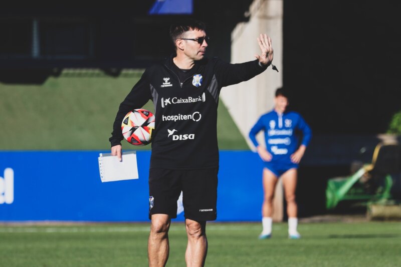 El entrenador del CD Tenerife, Asier Garitano. Imagen CD Tenerife