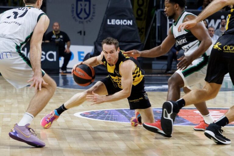 90-70. El Lenovo Tenerife se acerca a la Copa y deja sin opciones al Joventut