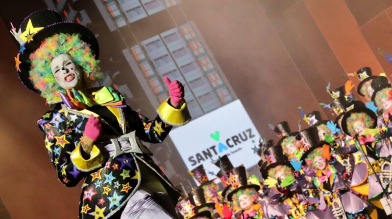 La murga Diabólicas abre el concurso de murgas adultas del carnaval de Santa Cruz de Tenerife 2024 / En la imagen durante su actuación en 2023 / Ayuntamiento de Santa Cruz de Tenerife