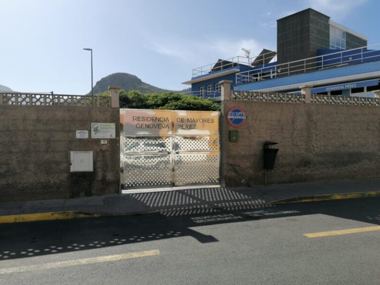 La plantilla de la residencia de mayores de Gáldar en contra de que sea gestionada por una empresa privada