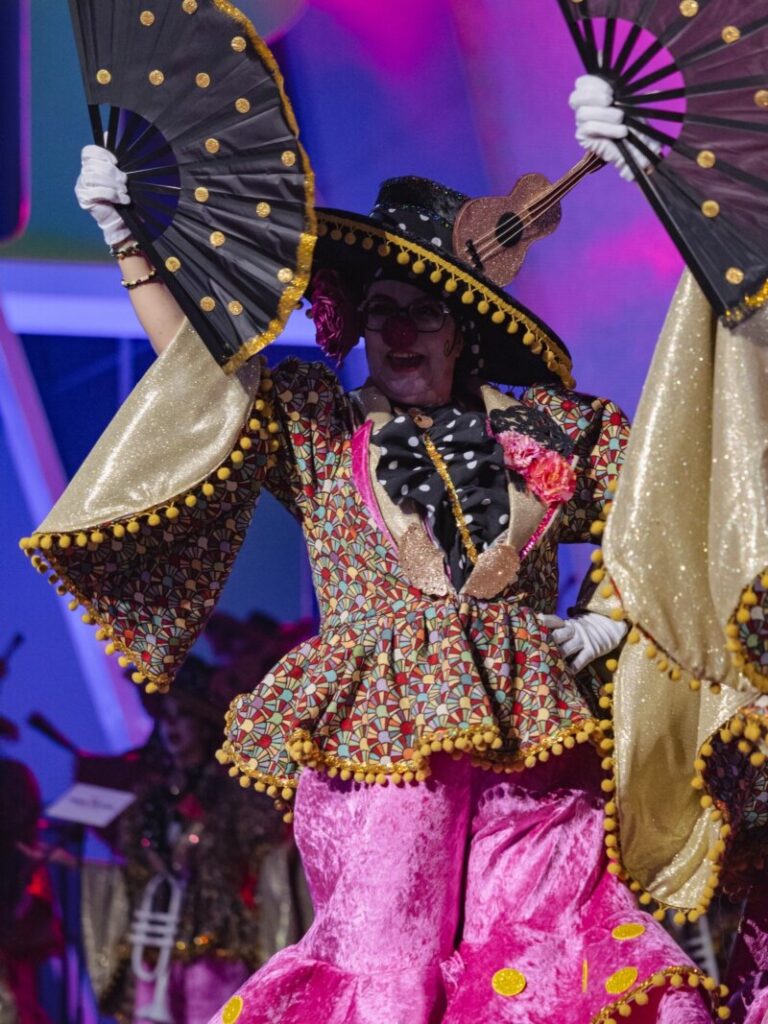 Imagen de "Marchilongas" concurso Murgas Carnaval 2024 Santa Cruz de Tenerife. Foto Carnaval de Santa Cruz de Tenerife