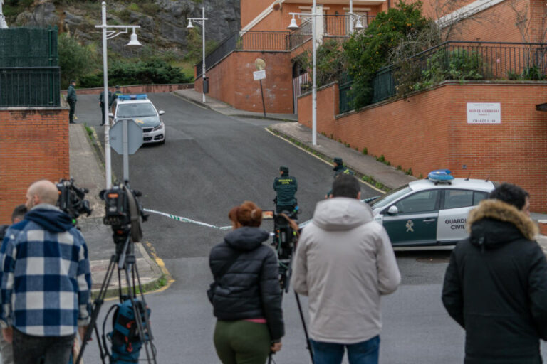 Dos hermanos son detenidos por su presunta implicación en la muerte violenta de su madre en Cantabria