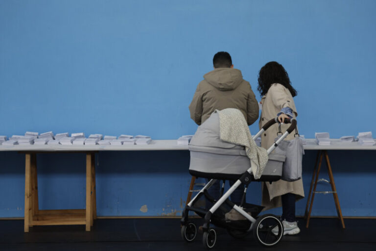 La participación electoral en las elecciones gallegas supera el 65%