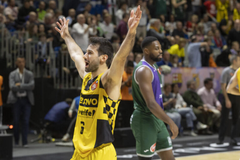 83-91. El Lenovo Tenerife elimina al Unicaja, pasa a semifinales y consuma su revancha