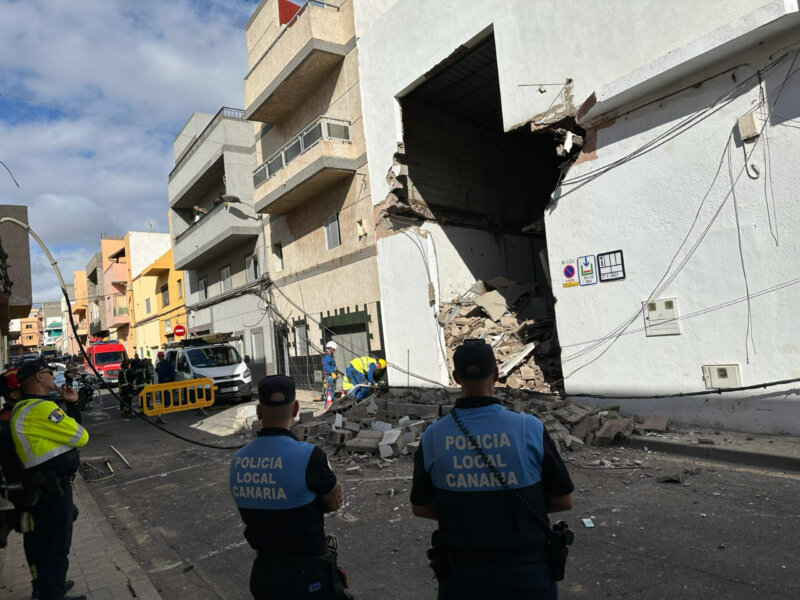 Derrumbe parcial de un edificio en La Laguna