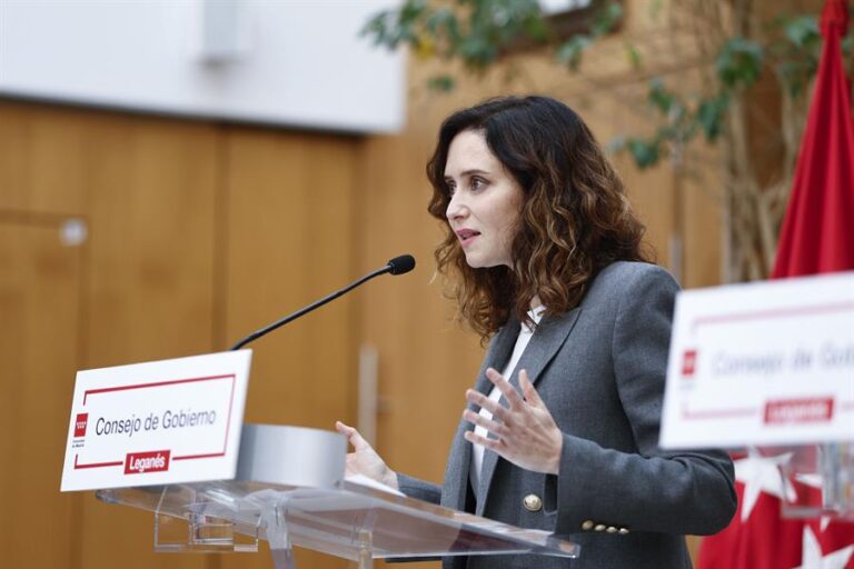 Ayuso asegura que es Hacienda quien le debe a su pareja, 600.000 euros