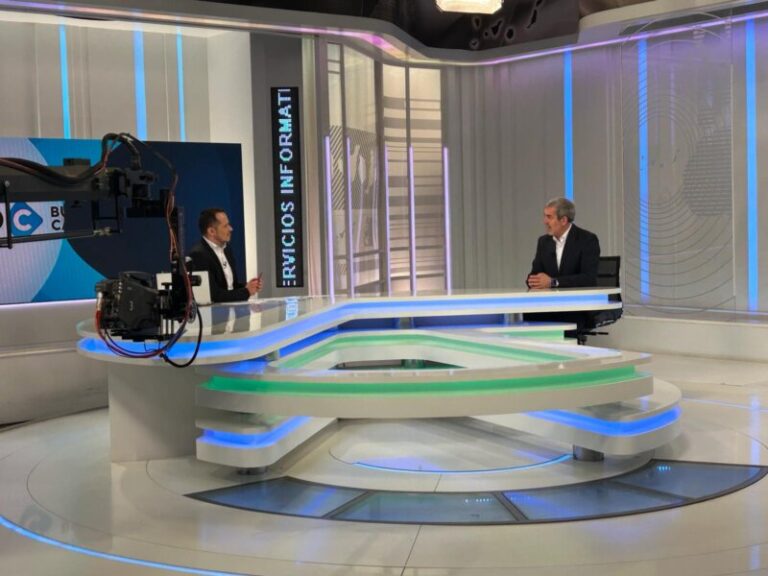 Fernando Clavijo: “Hay que poner al ciudadano en el centro de la actividad política”