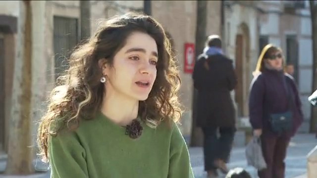 Inés, la joven tinerfeña con parálisis cerebral que no quiere condescendencia