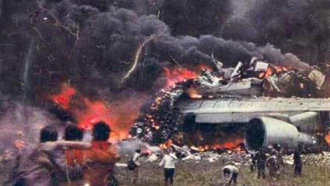 ‘Crónicas de San Borondón’ explora las claves del accidente aéreo de Los Rodeos en 1977 este viernes 22 de marzo a las 22:00 horas. En la imagen, el accidente aéreo