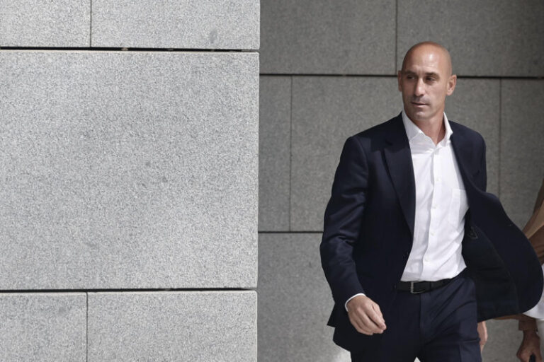 El juicio a Rubiales por el beso no consentido a Jenni Hermoso ya tiene fecha