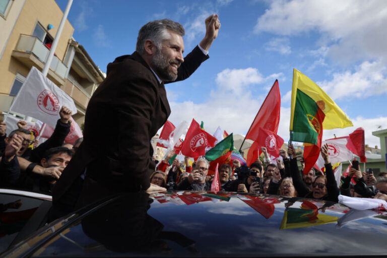 Santos y Montenegro, aspirantes este domingo a la gobernabilidad de Portugal