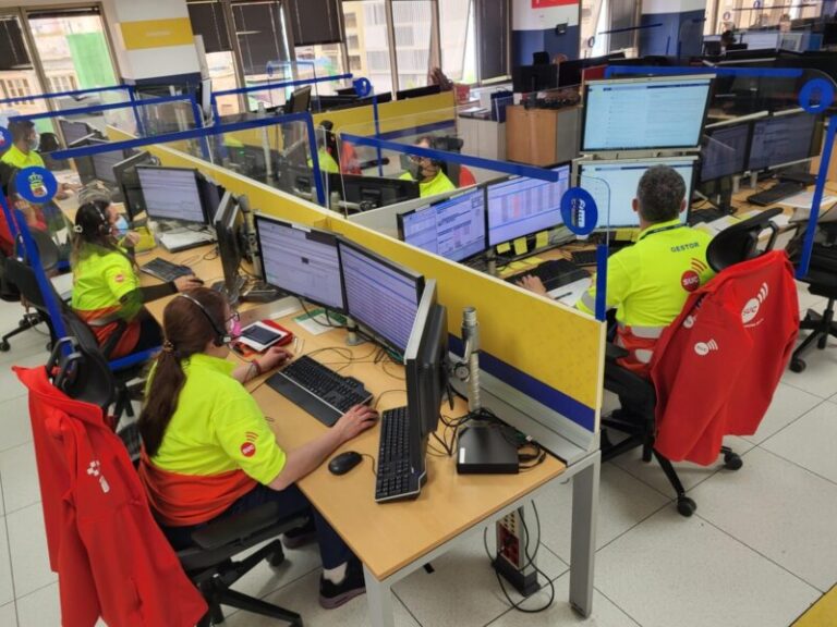 Motorista herido grave por colisión con un turismo en la GC-1