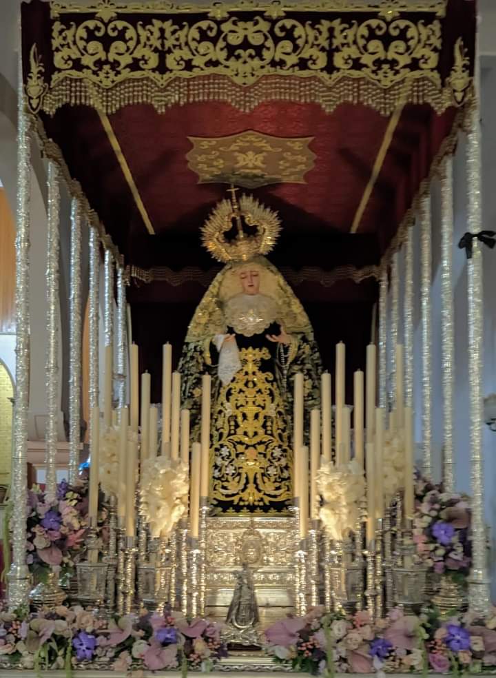 Vegueta y La Cuesta se rinden a la Virgen de los Dolores