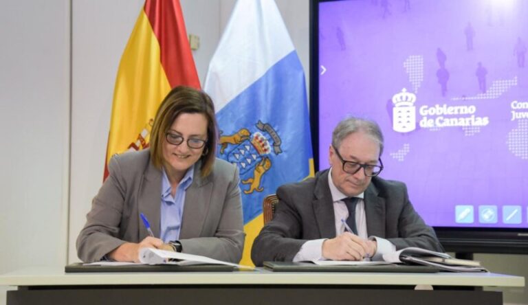 El Gobierno de Canarias y la Fundación “La Caixa” renuevan el ‘Programa de Personas Mayores’