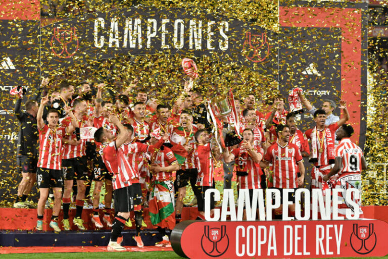 1-1 (4-2). El Athletic Club gana la Copa del Rey en penaltis
