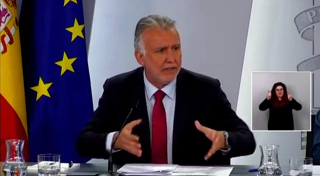 La prórroga de las ayudas al transporte y a La Palma entre las medidas del último Consejo de Ministros de 2024