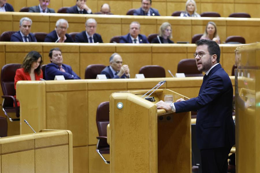 El presidente de la Generalitat, Pere Aragonès, interviene en la sesión de la Comisión General de Comunidades Autónomas celebrada este lunes en el Senado en la que se debatirá la ley de amnistía. EFE/Mariscal