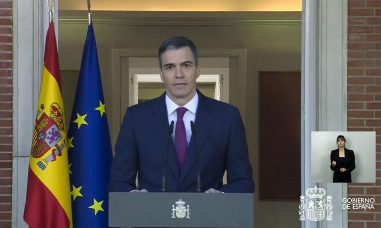 Pedro Sánchez seguirá al frente del Gobierno “con más fuerza si cabe”