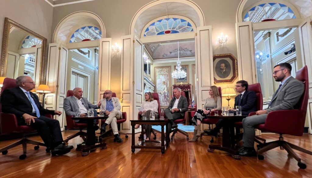 'Parlamento Abierto', primer videopodcast institucional del país