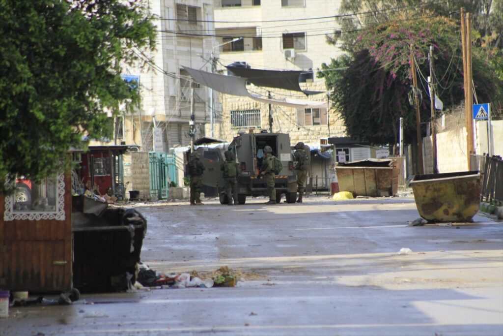 Fallecen dos palestinos y otros dos son heridos por el Ejército israelí